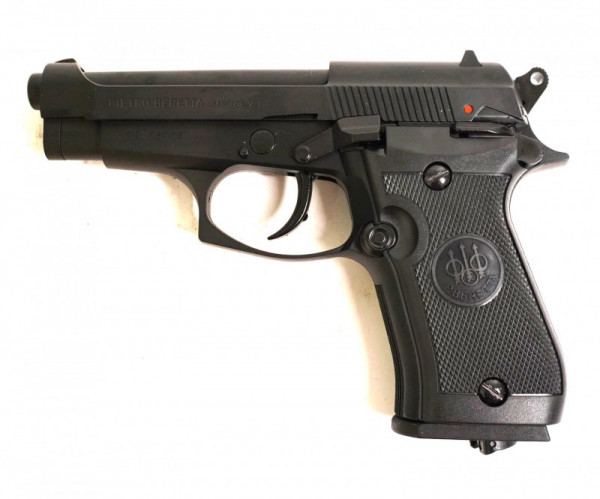 Пневматический пистолет Umarex Beretta 84FS 4,5 мм