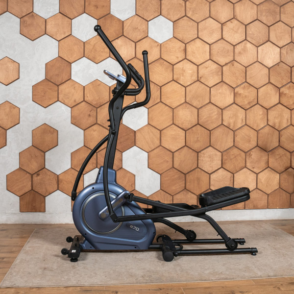 Эллиптический тренажер домашний CARBON FITNESS E70